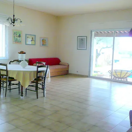 Holiday home Mod Holiday In Saint-marcel-d'ardeche Overlooking Vineyards Saint-Just (Ardeche)