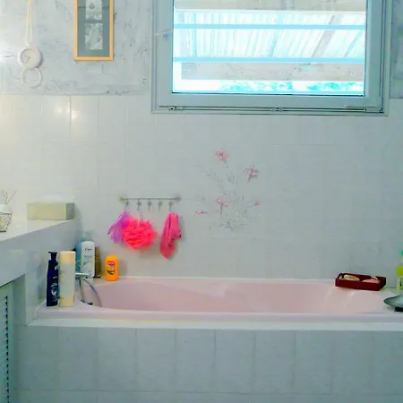 Mod Holiday In Saint-marcel-d'ardeche Overlooking Vineyards Holiday home *